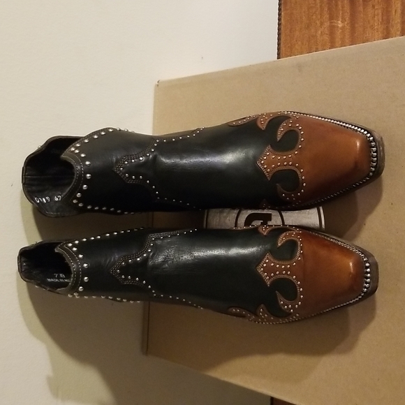 💥💥SOLD💥💥Double D Ranch Gomez Booties - Picture 3 of 8